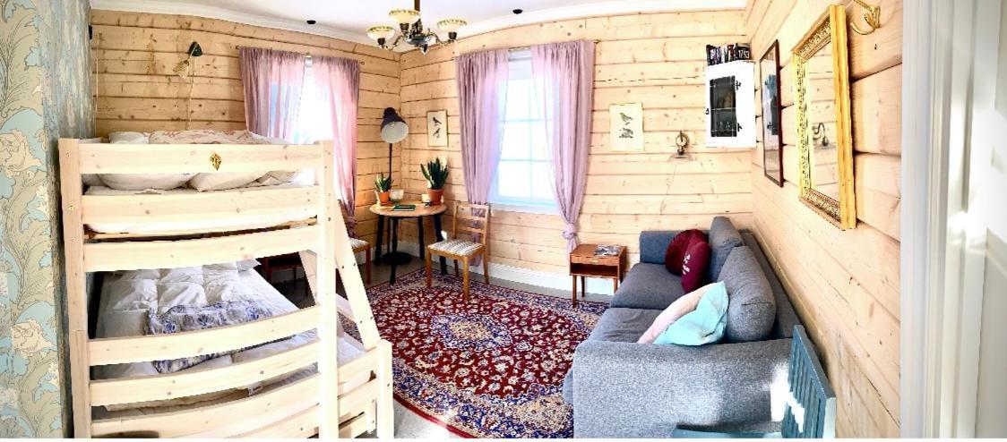 Scenic Small Guesthouse On Horse Farm By The Lake Froso ภายนอก รูปภาพ