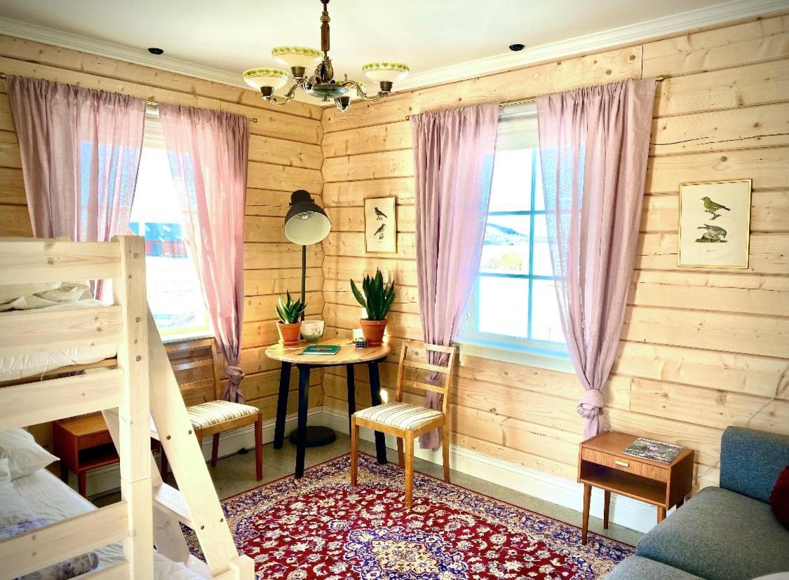 Scenic Small Guesthouse On Horse Farm By The Lake Froso ภายนอก รูปภาพ
