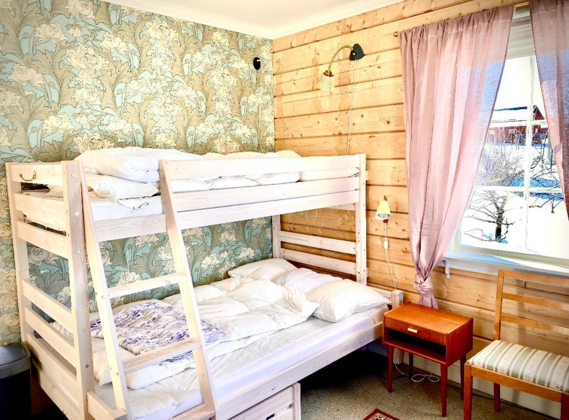 Scenic Small Guesthouse On Horse Farm By The Lake Froso ภายนอก รูปภาพ